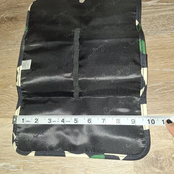 Vera Bradley Imperial Rose Tri-Fold Makeup Travel Brush Case - Picture 7 of 7